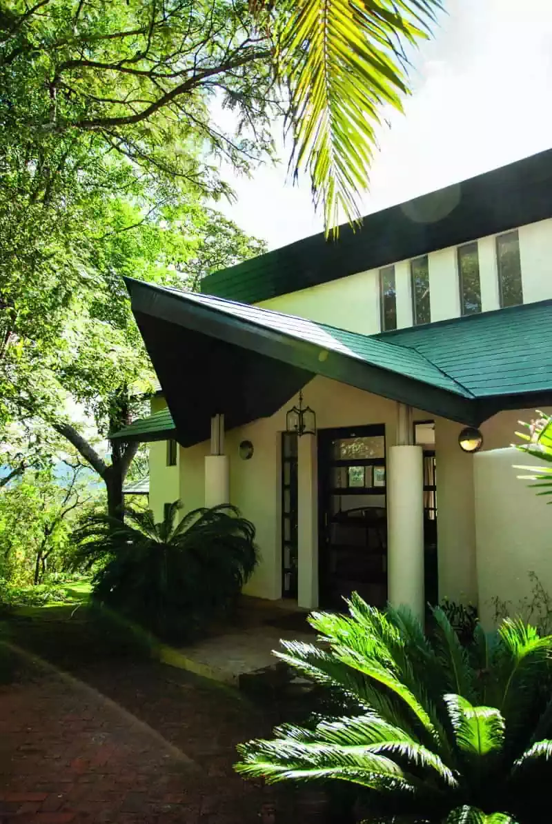 Entrance to contemporary villa by Harare architectural designers