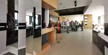 Glamorous reception with stylish ladies to winery building 